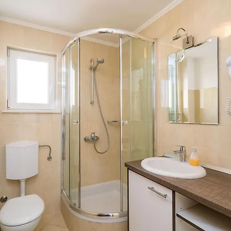 Samba- Premium One-bedroom With Balcony And Sea View アパート ムリニ