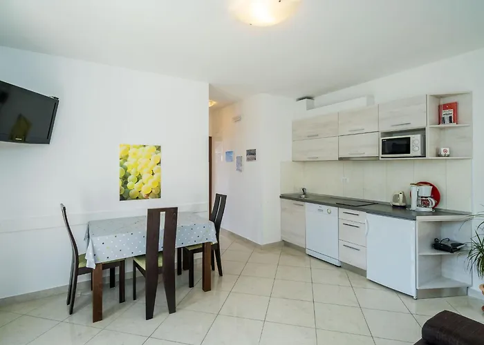 Appartement Samba- Premium One-bedroom With Balcony And Sea View Mlini