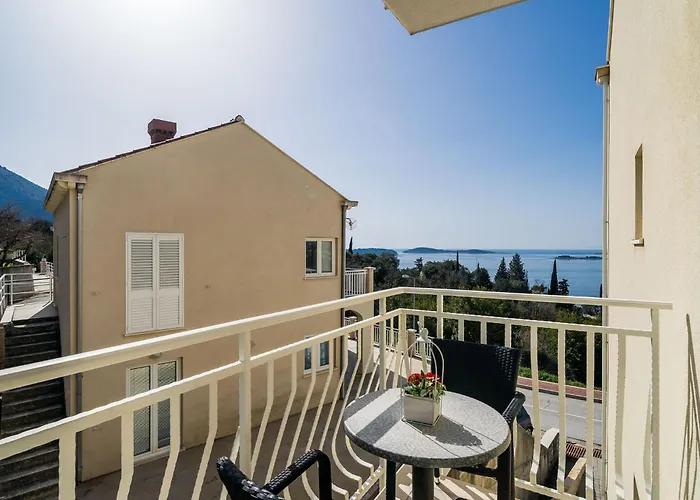 Samba- Premium One-bedroom With Balcony And Sea View Appartement Mlini