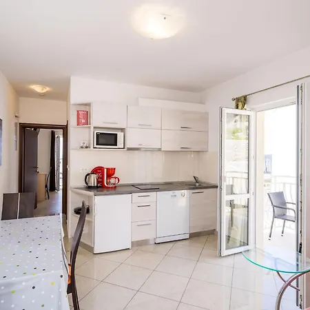 Samba- Premium One-bedroom With Balcony And Sea View Apartment Mlini