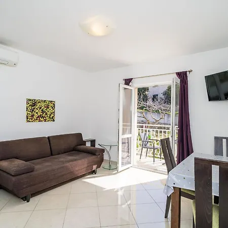 Samba- Premium One-bedroom With Balcony And Sea View *