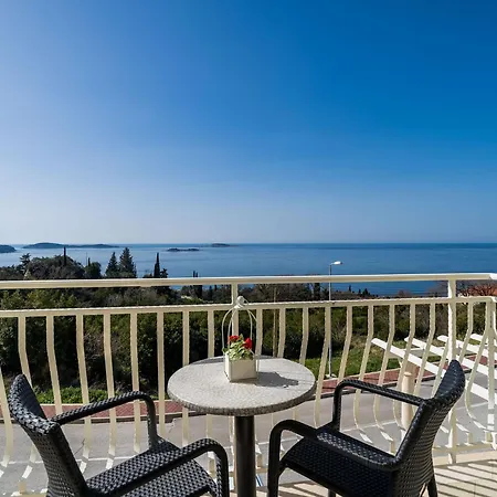 Apartment Samba- Premium One-bedroom With Balcony And Sea View Mlini